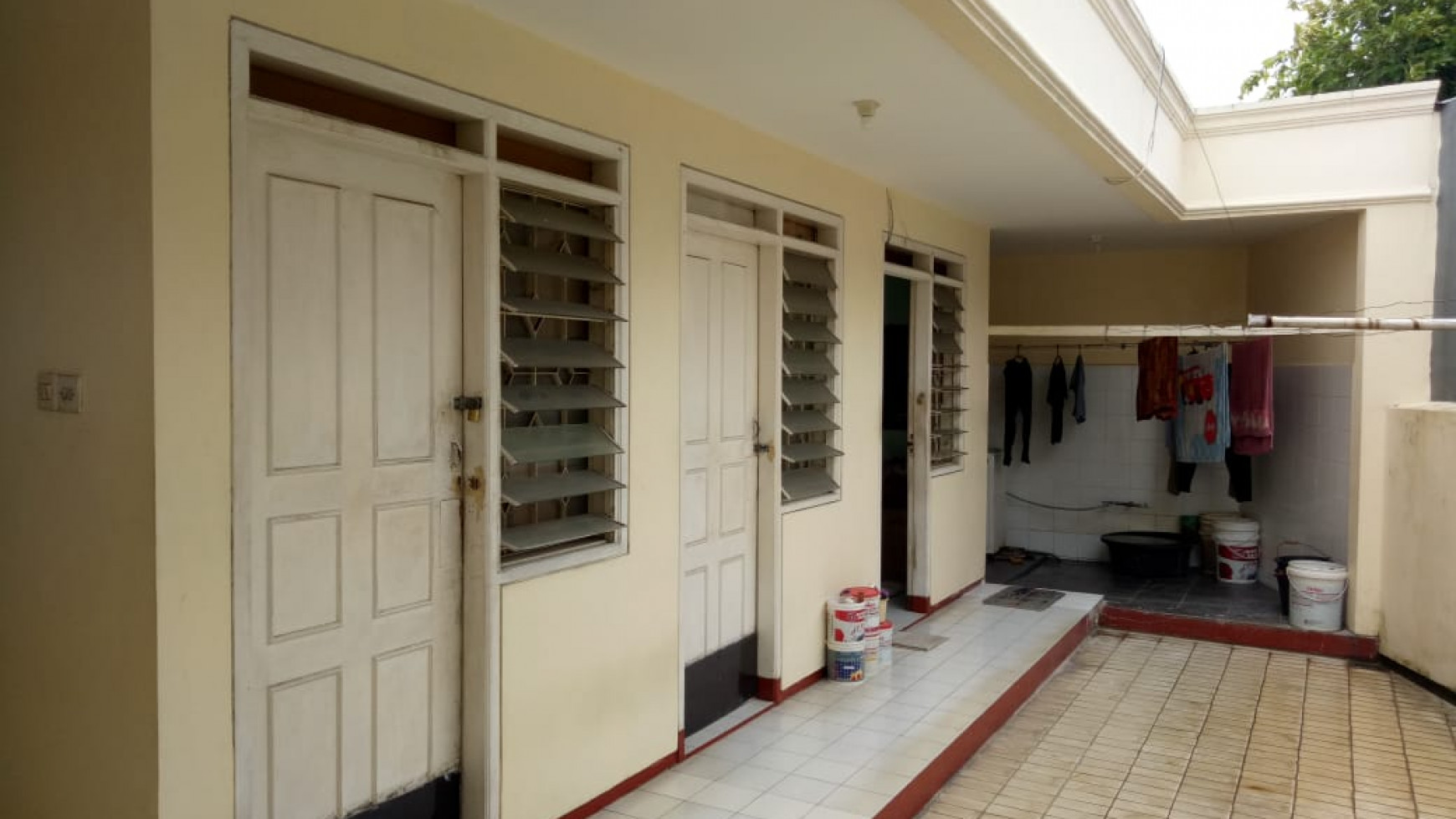 Dijual Rumah Hitung Tanah Murah di Permata Hijau