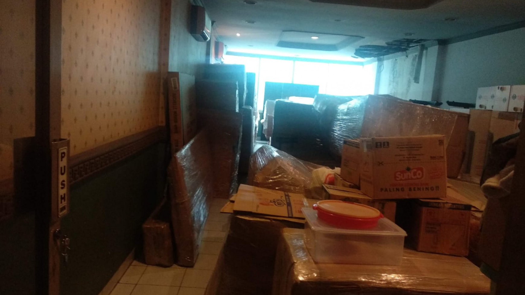 2Ruko Gandeng di Komplek Ruko Sastra Graha, Jl. Raya Perjuangan, Jak Bar