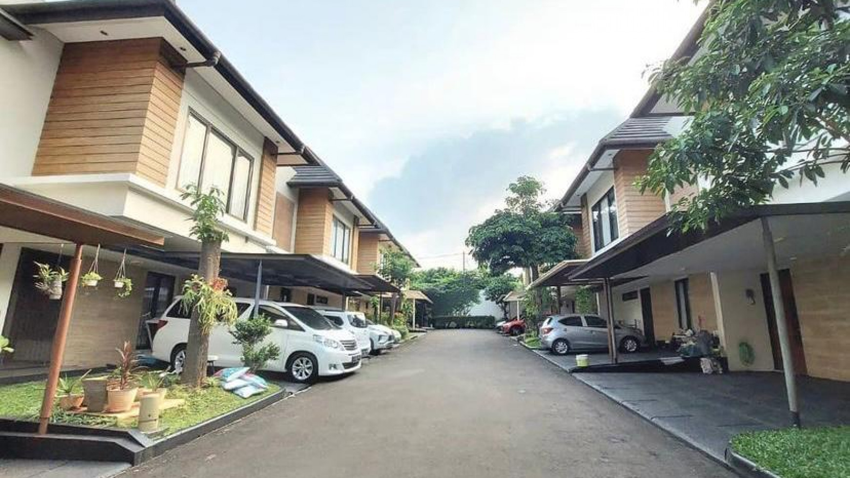 Dijual Rumah Bagus DI Taman Pesona Town House, Bintaro Sektor 9