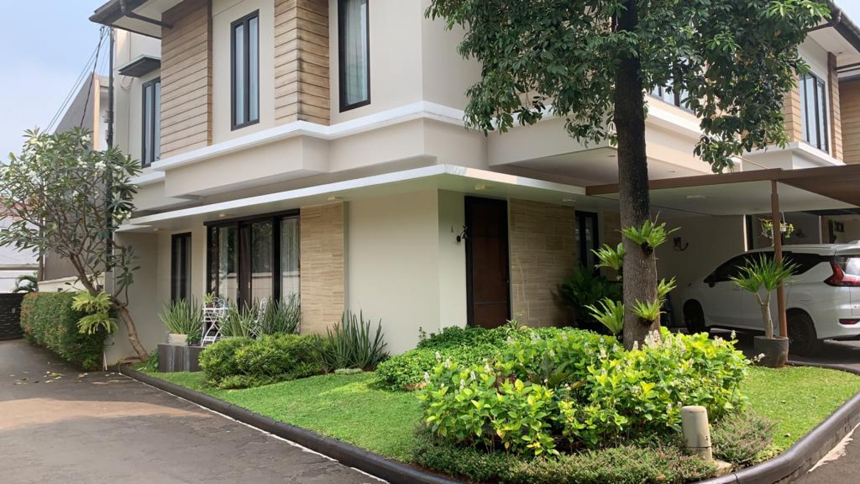 Dijual Rumah Bagus DI Taman Pesona Town House, Bintaro Sektor 9