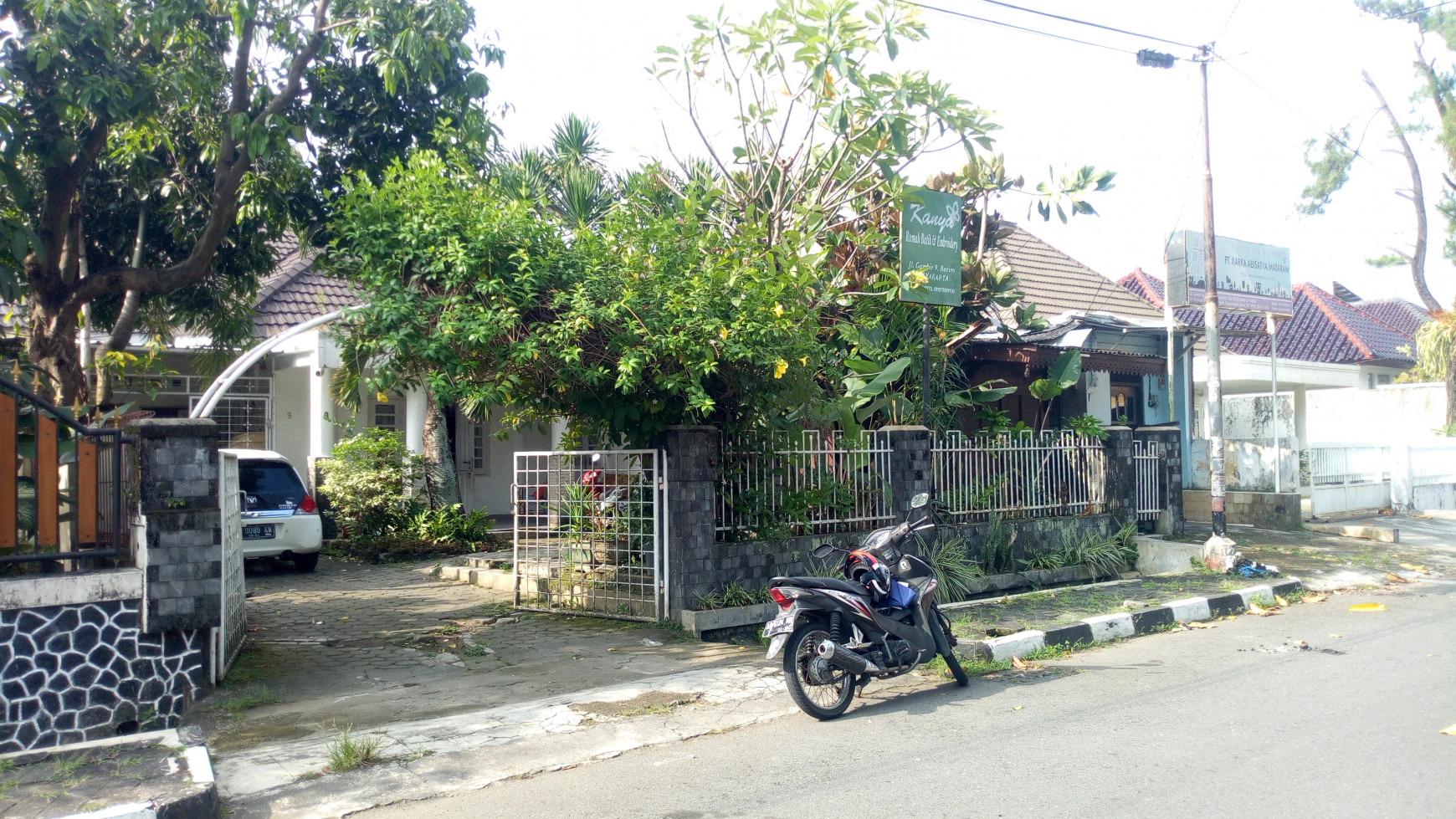 Rumah Klasik Lokasi Startegis Untuk Rumah / Homestay Tengah Kota Di Jl Gambir Yogyakarta