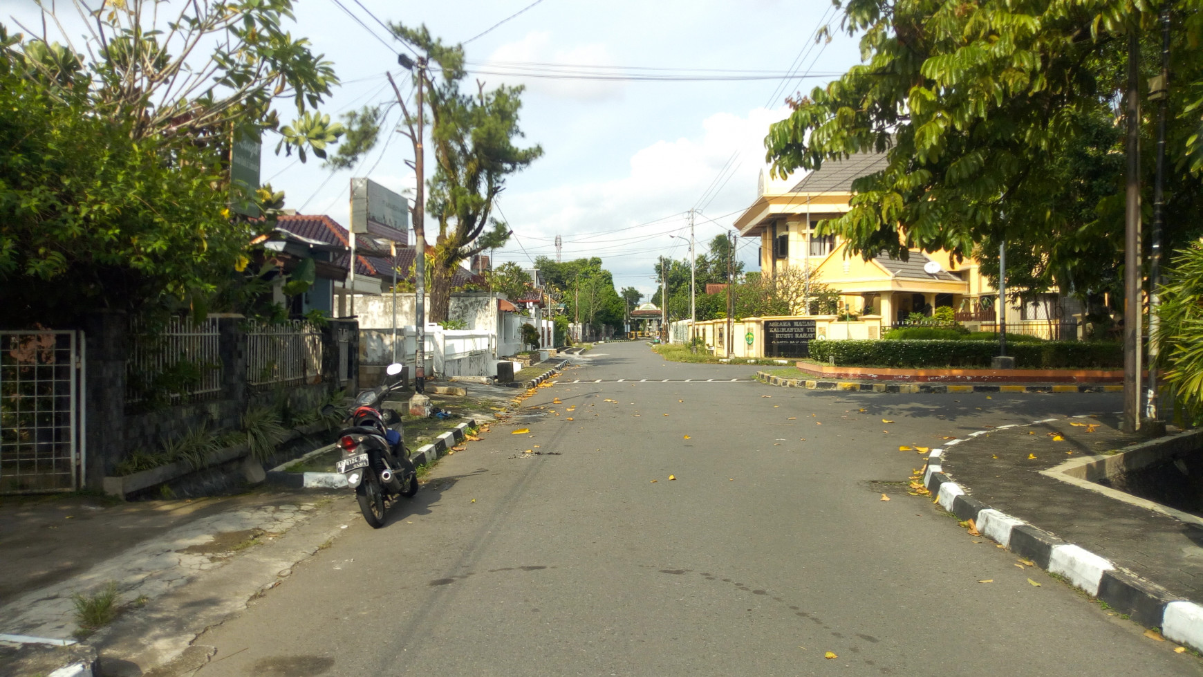 Rumah Klasik Lokasi Startegis Untuk Rumah / Homestay Tengah Kota Di Jl Gambir Yogyakarta