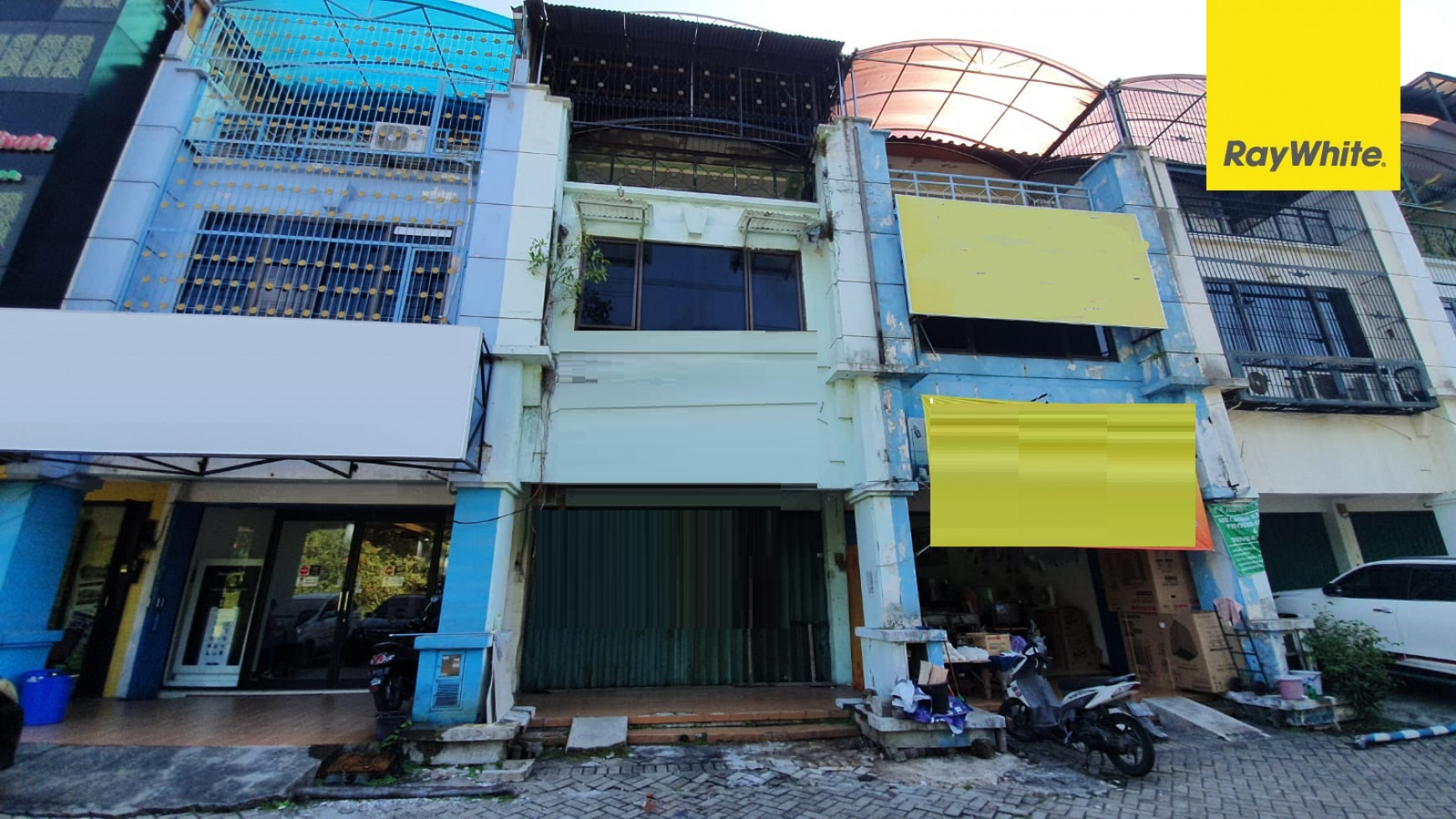 Ruko 3 lantai di Villa Bukit Mas, Surabaya
