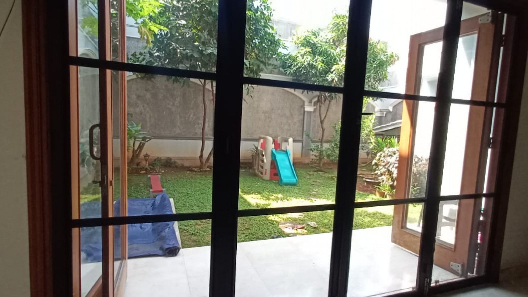 Rumah mewah, bagus, cantik dan Asri siap huni.