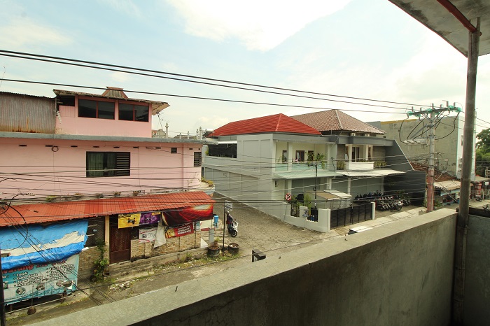 BANGUNAN KOMERSIL 2 LANTAI DI JL CEMPAKA, 5O METER DARI JL GEJAYAN, SLEMAN