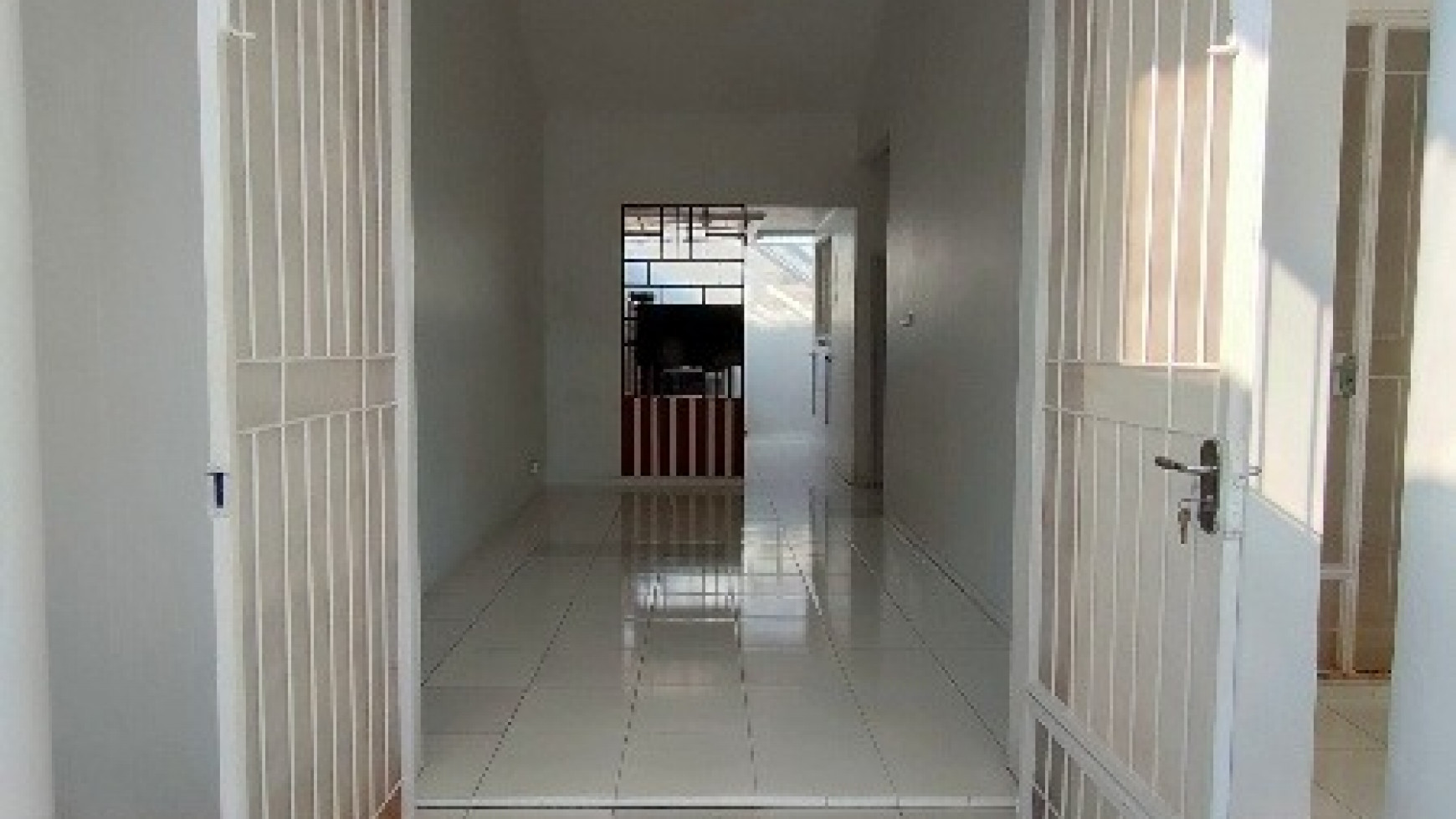 Dijual Rumah Jl. Fountaina, Royal Residence, Pulo Gebang 1.6M NEGO