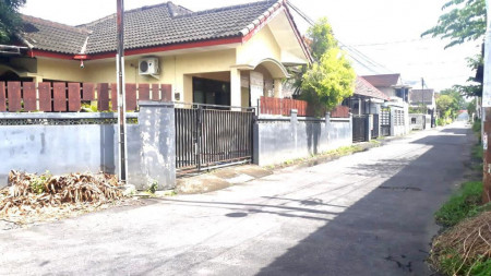 Rumah Siap Huni dan Posisi HOOK @Komplek Yadara, Yogyakarta