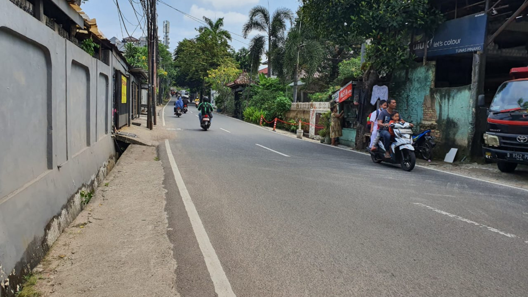 Rumah Pinggir Jalan Bisa difungsikan Ruang Usaha @Jl Abdul Majid Raya