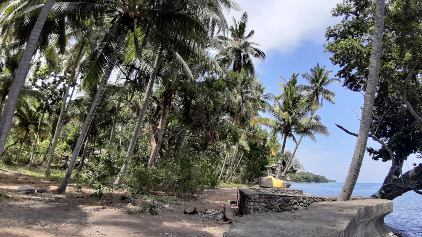 Beachfront Land For Sale in Tejakula