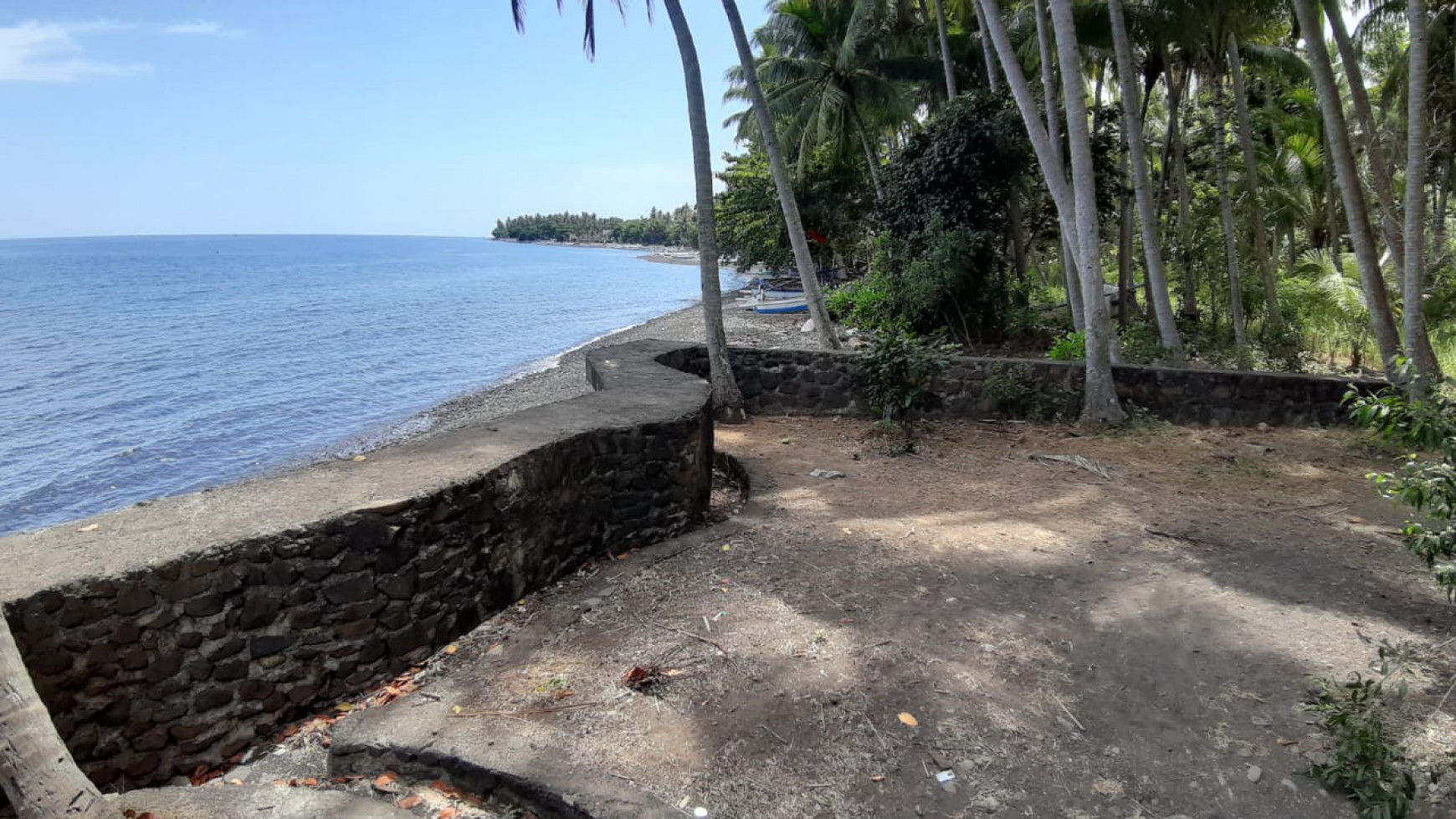 Beachfront Land For Sale in Tejakula