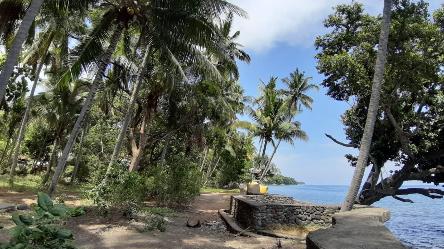 Beachfront Land For Sale in Tejakula