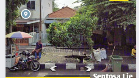 Sewa Rumah Nol Jalan Raya  Dukuh Kupang Surabaya - Komersial Area - Cocok buat Segala Usaha