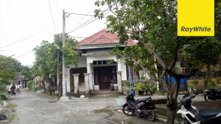 Rumah di Jl Raya Granit Nila, Mulung, Sambisari, Gresik