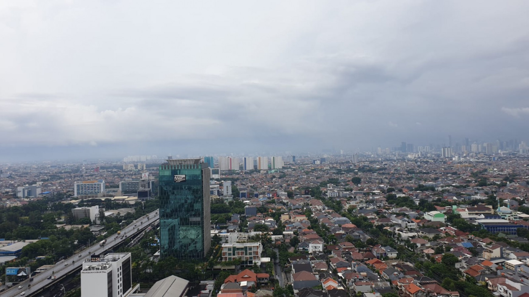 Apartemen Holland Village, Cempaka Putih Luas 122m2