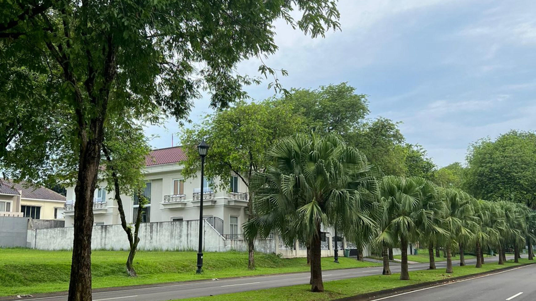 Dijual kavling di Boulevard Palem Raya Lippo Karawaci 