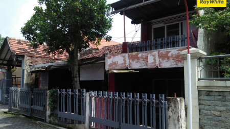 Rumah di Jalan Petemon Sidomulyo Tengah, Surabaya