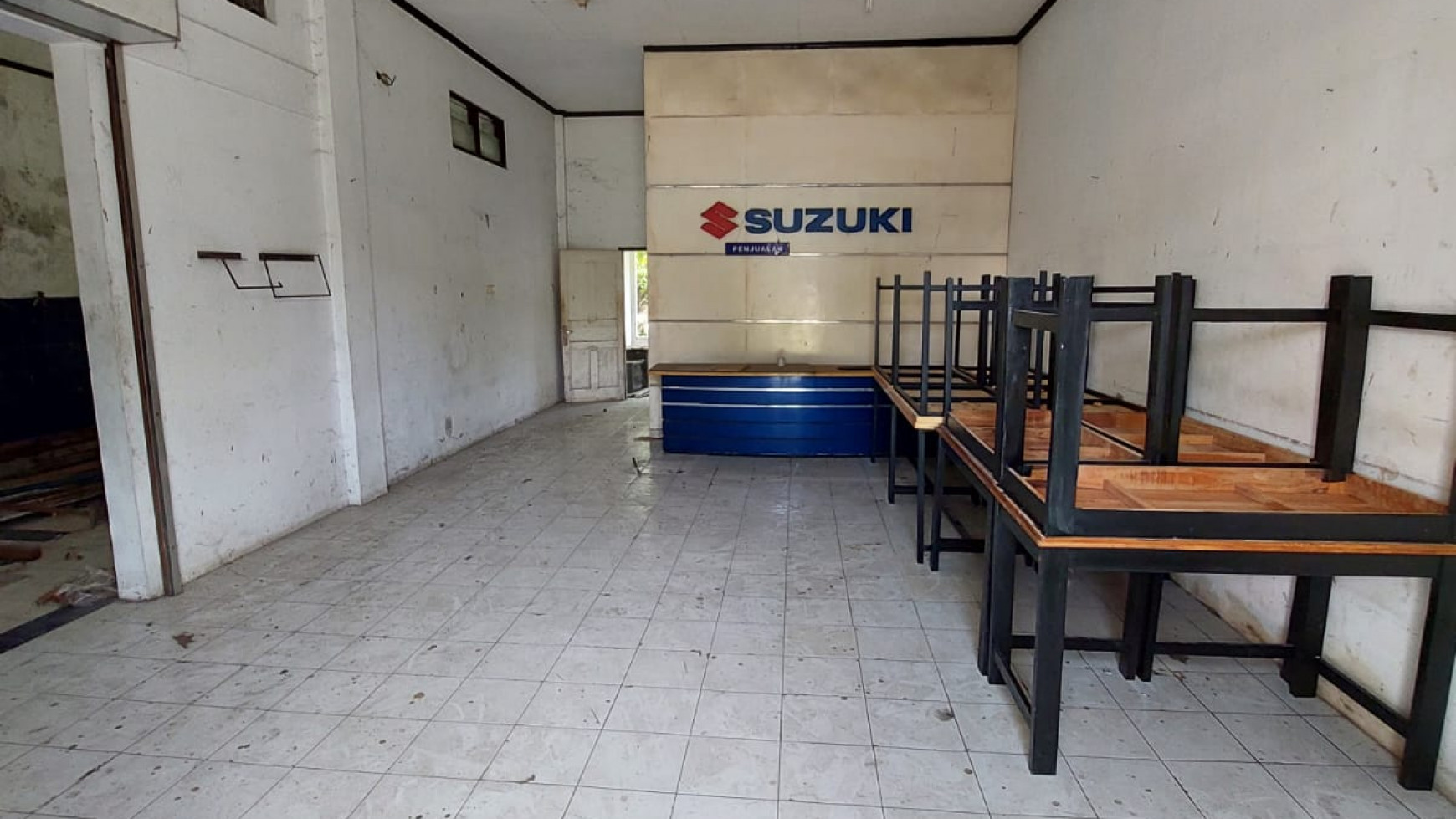 Dijual Ruang Usaha Cocok Untuk Showroom Atau Bengkel