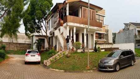 dijual rumah beasr area bagus  bintaro kebayoran village, strategis, siap huni