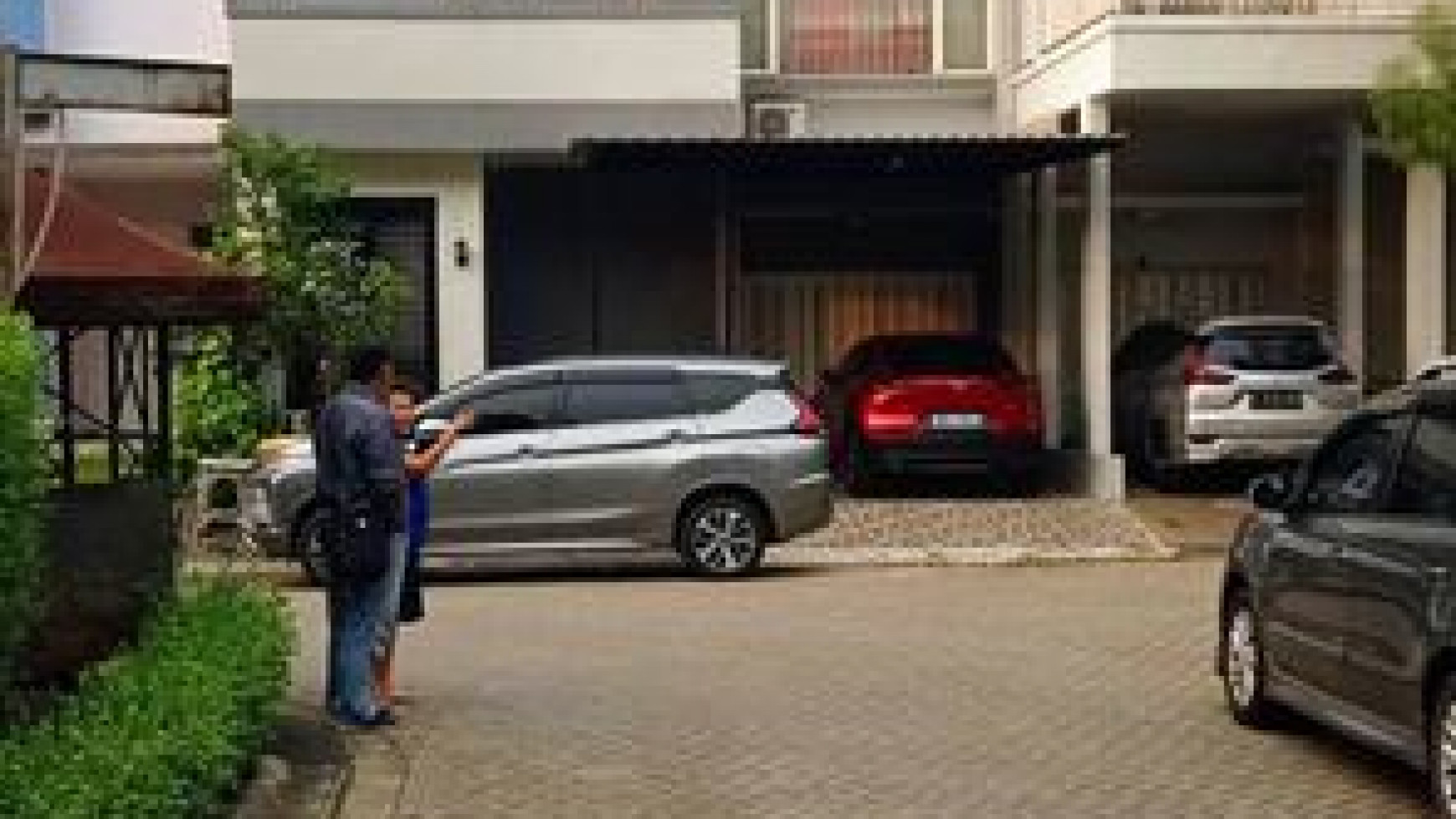 dijual rumah beasr area bagus  bintaro kebayoran village, strategis, siap huni