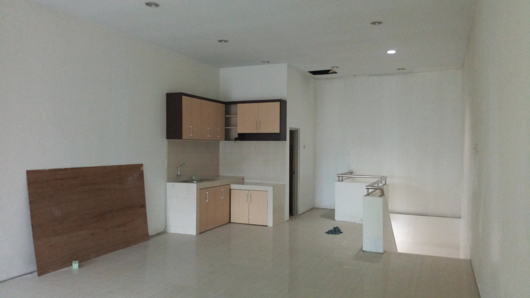 Ruko 2 Lantai Semi Furnish Lokasi Strategis Di Jl. Kolonel Sugiono