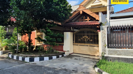 Rumah 2 lantai di Darmo Permai Selatan, Surabaya