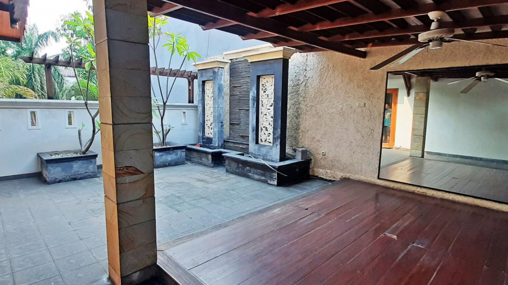 RUMAH BESAR HITUNG TANAH - JALAN LAPANG - PONDOK INDAH 