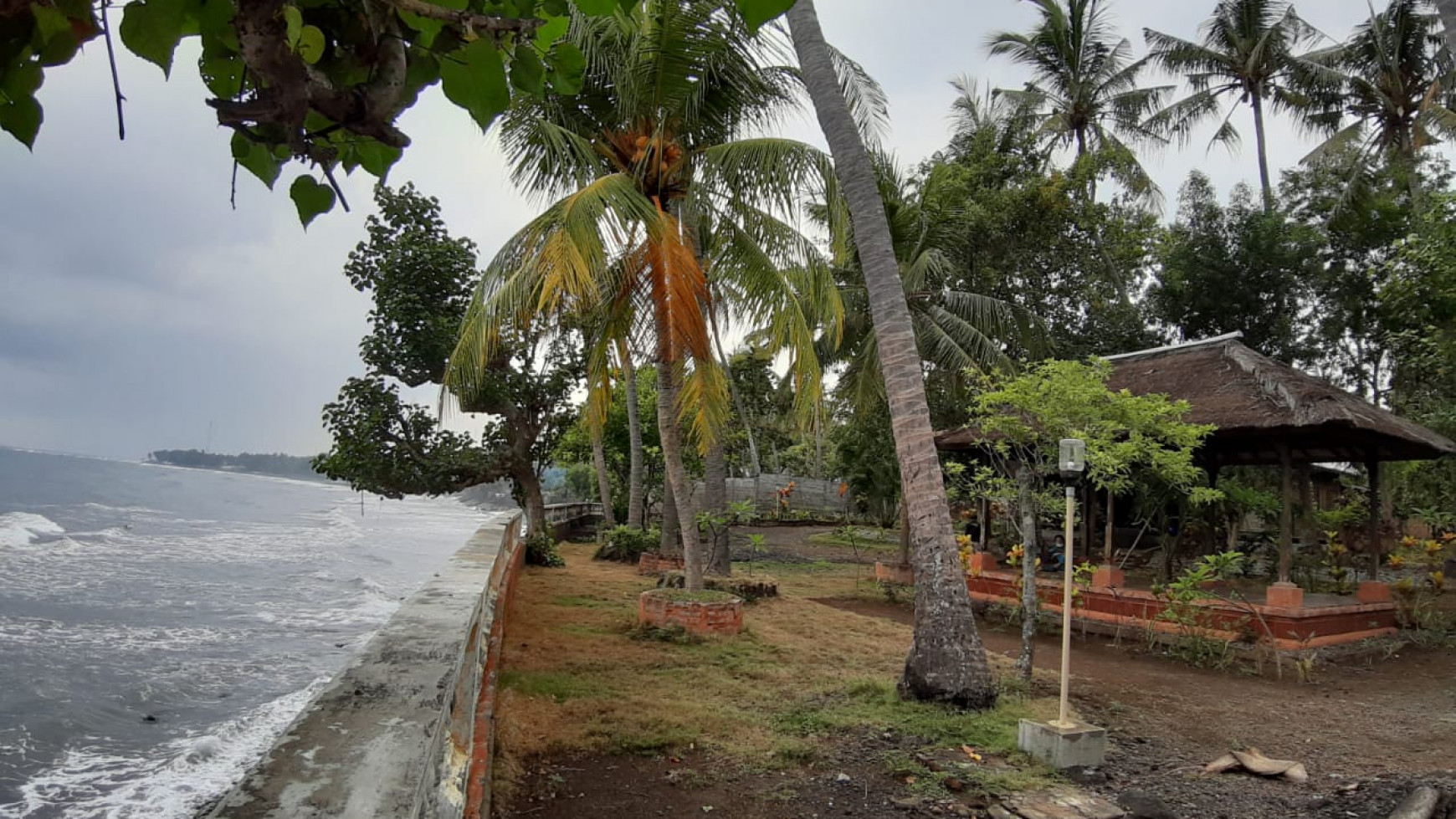 Beachfront Land at Kubutambahan