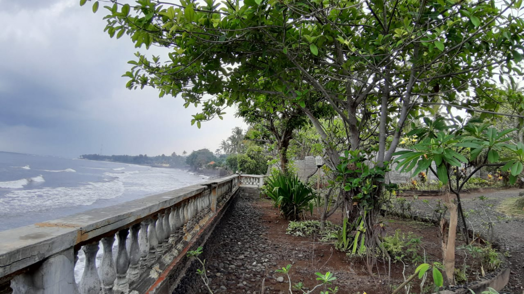 Beachfront Land at Kubutambahan