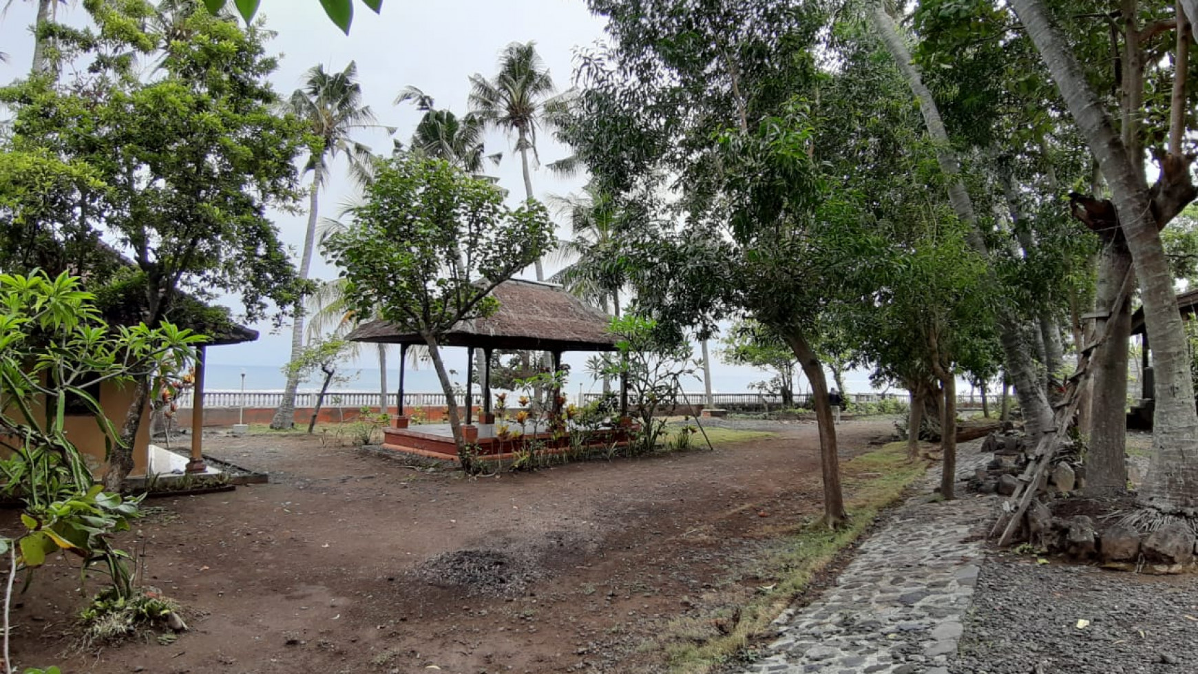 Beachfront Land at Kubutambahan