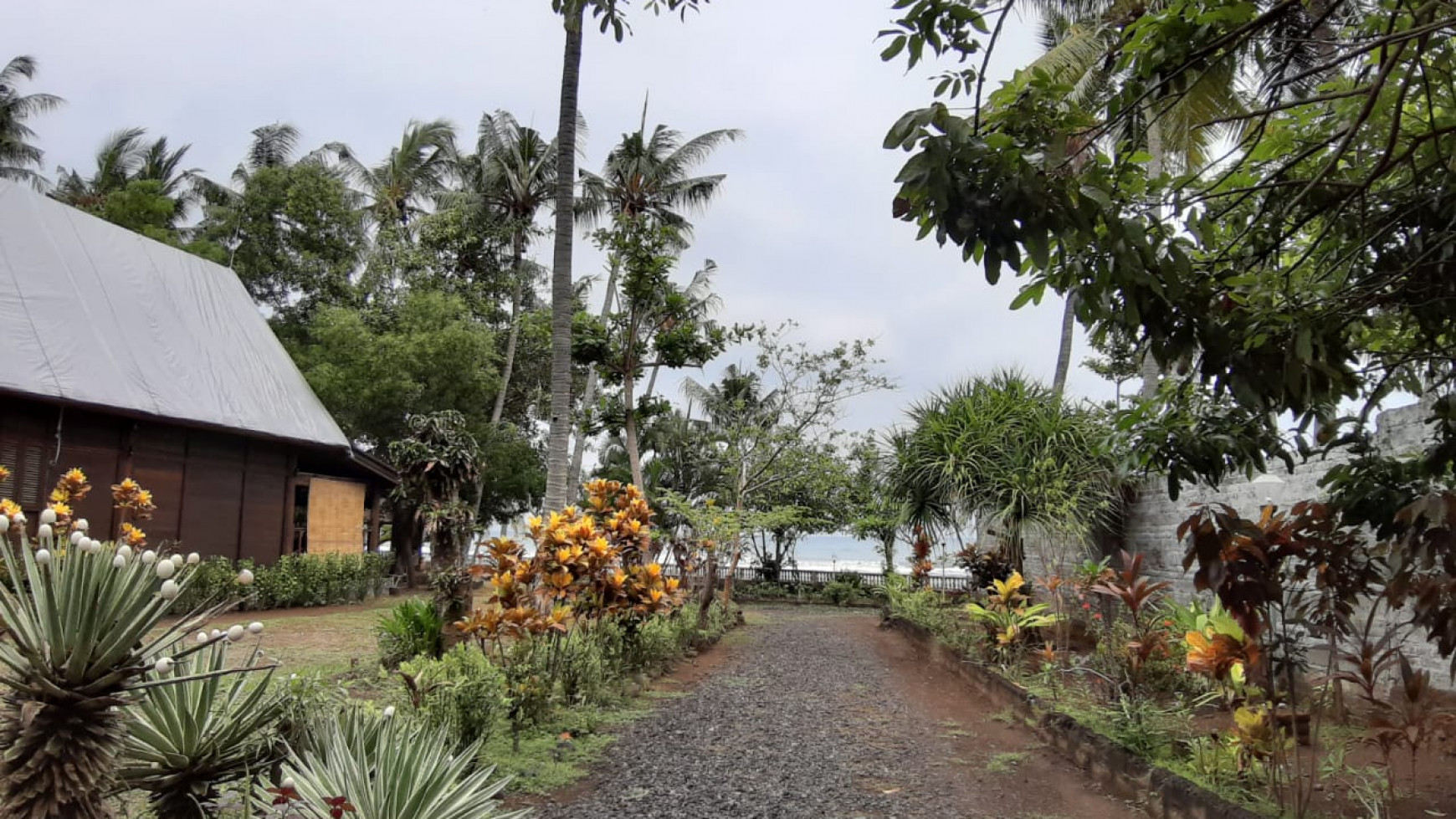 Beachfront Land at Kubutambahan