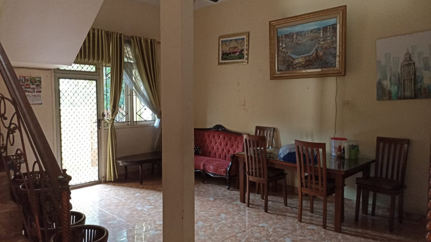 Dijual Rumah Bagus Di Perum Taman Kota, Bekasi