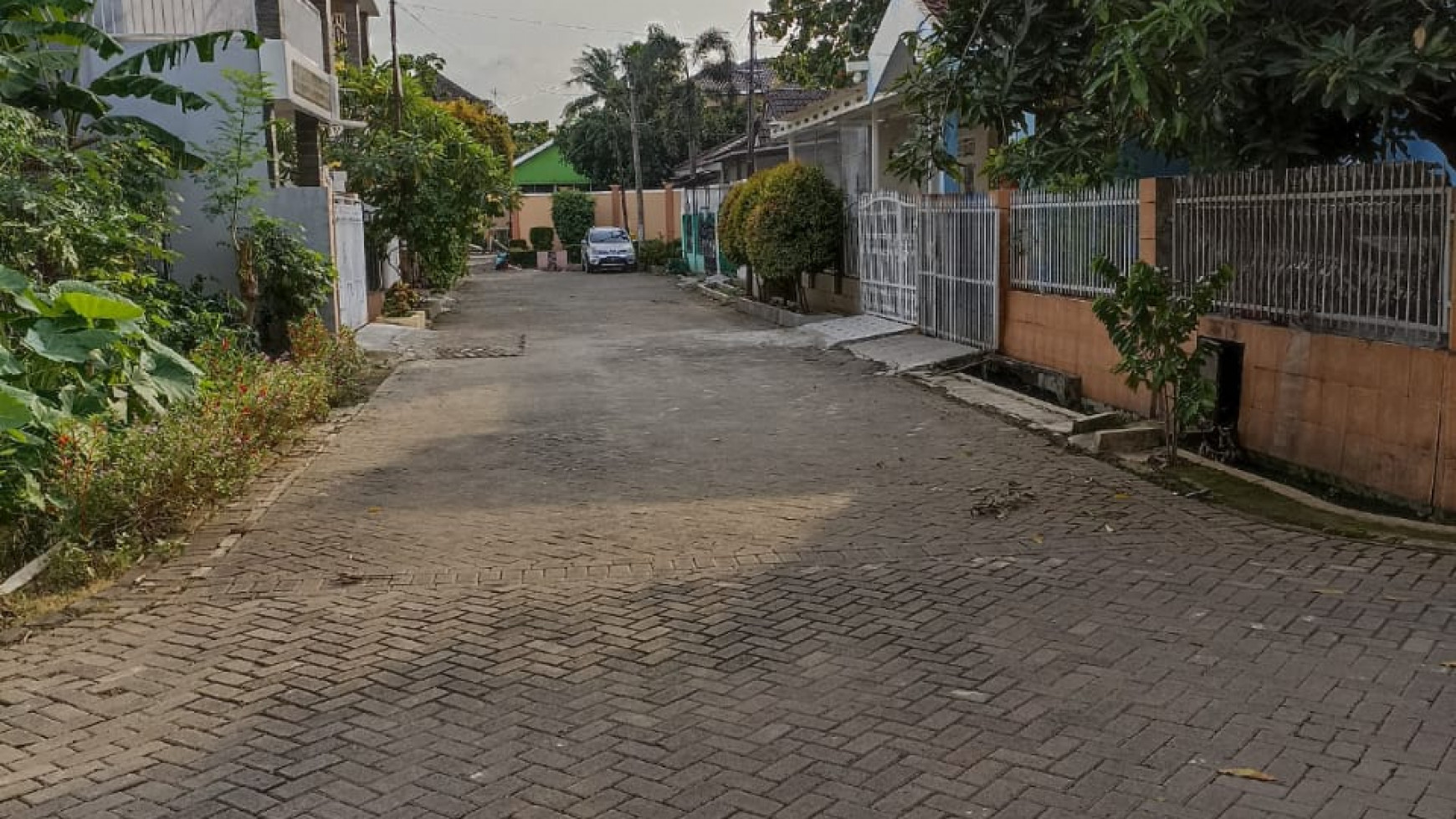 Dijual Rumah Bagus Di Perum Taman Kota, Bekasi