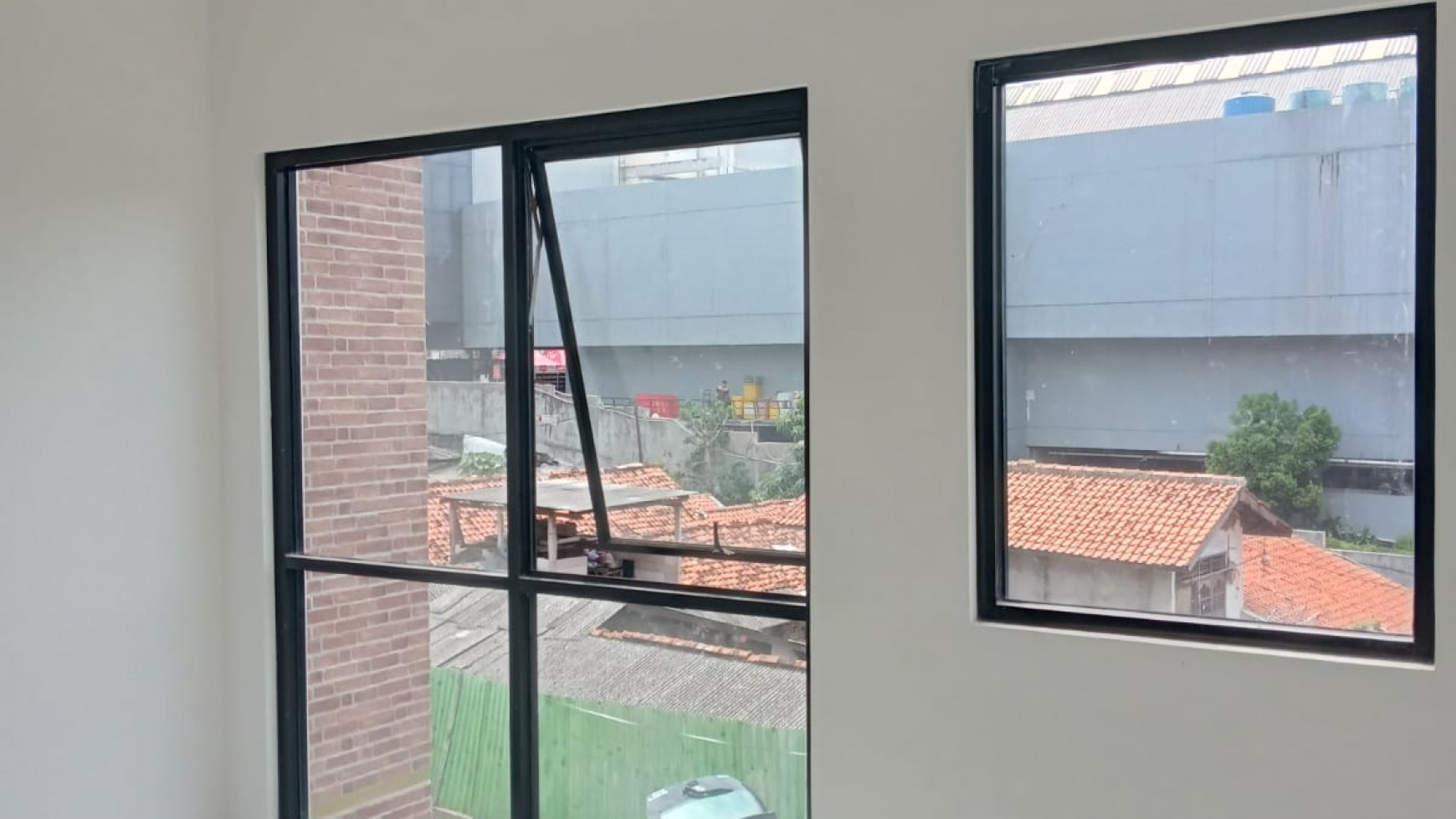 Ruko Margonda zona komersial modern industrial harga murah