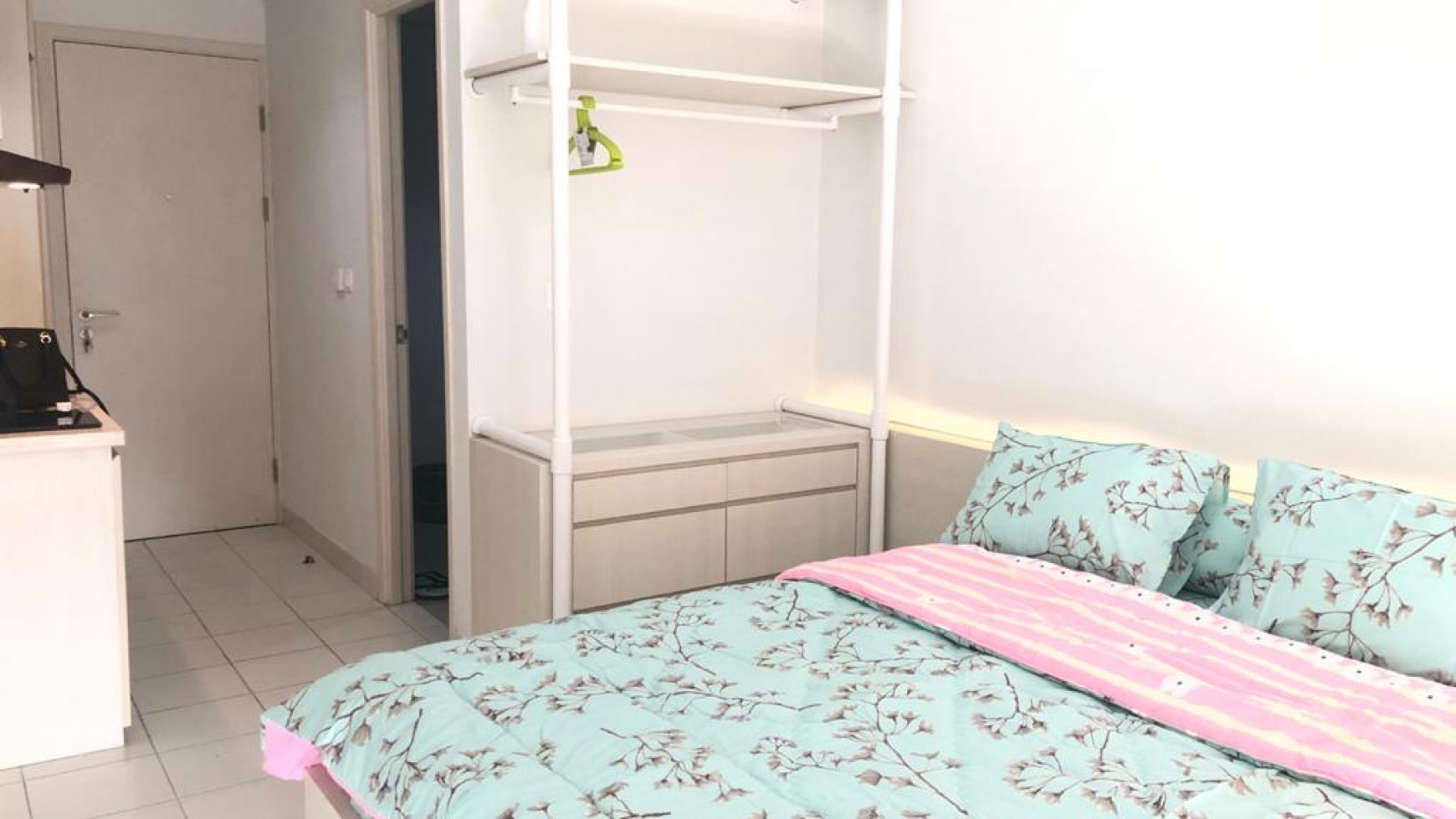 DIJUAL APARTEMEN STUDIO PATRALAND URBANO BEKASI SEBELAH STASIUN KRL BEKASI KOTA