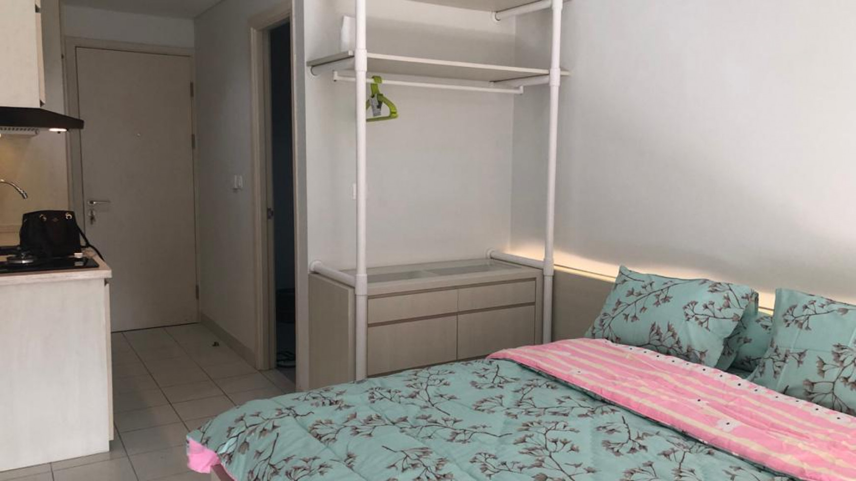 DIJUAL APARTEMEN STUDIO PATRALAND URBANO BEKASI SEBELAH STASIUN KRL BEKASI KOTA