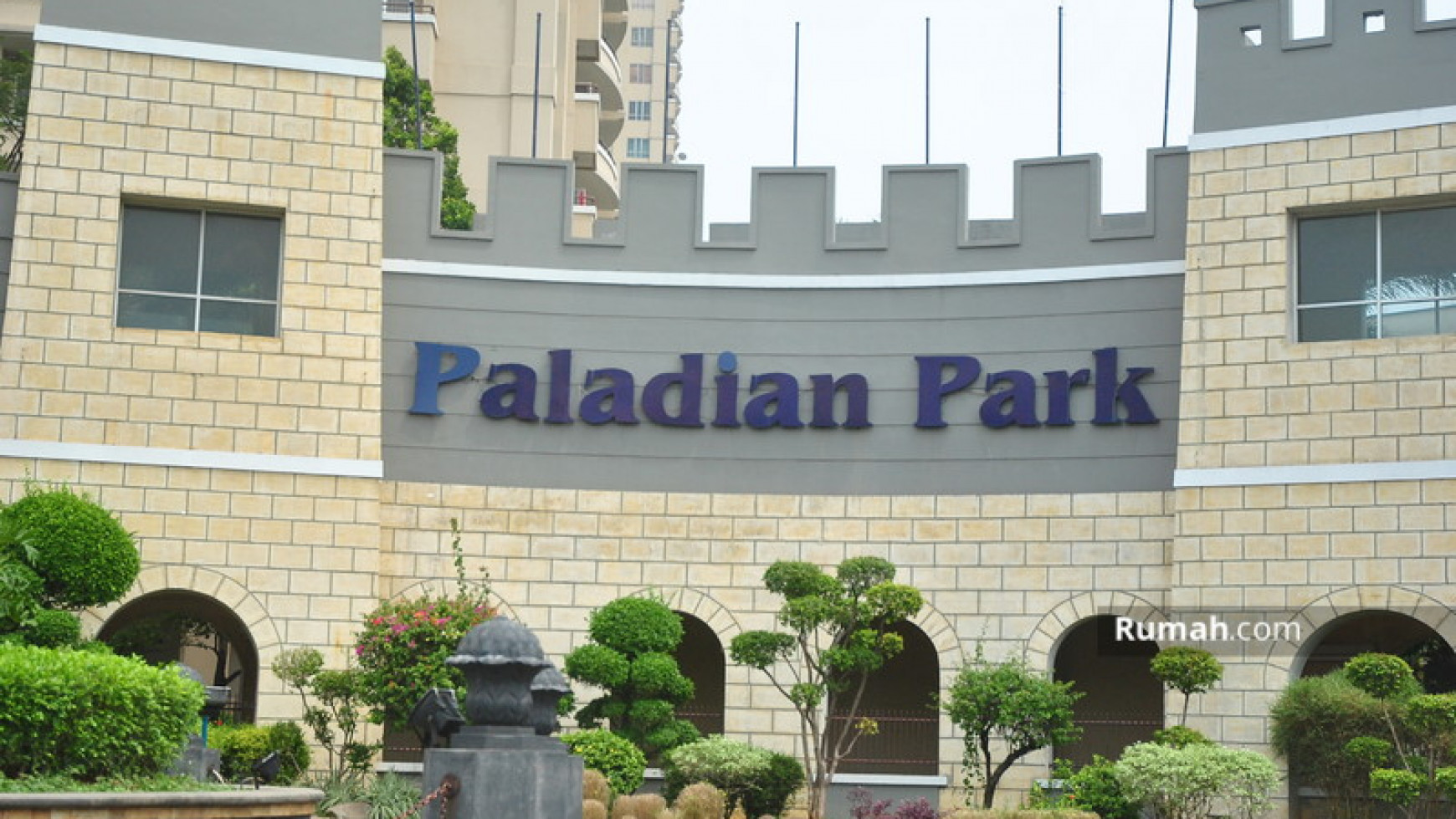 DISEWAKAN APARTEMEN MEWAH PALADIAN PARK KELAPA GADING JAKARTA UTARA