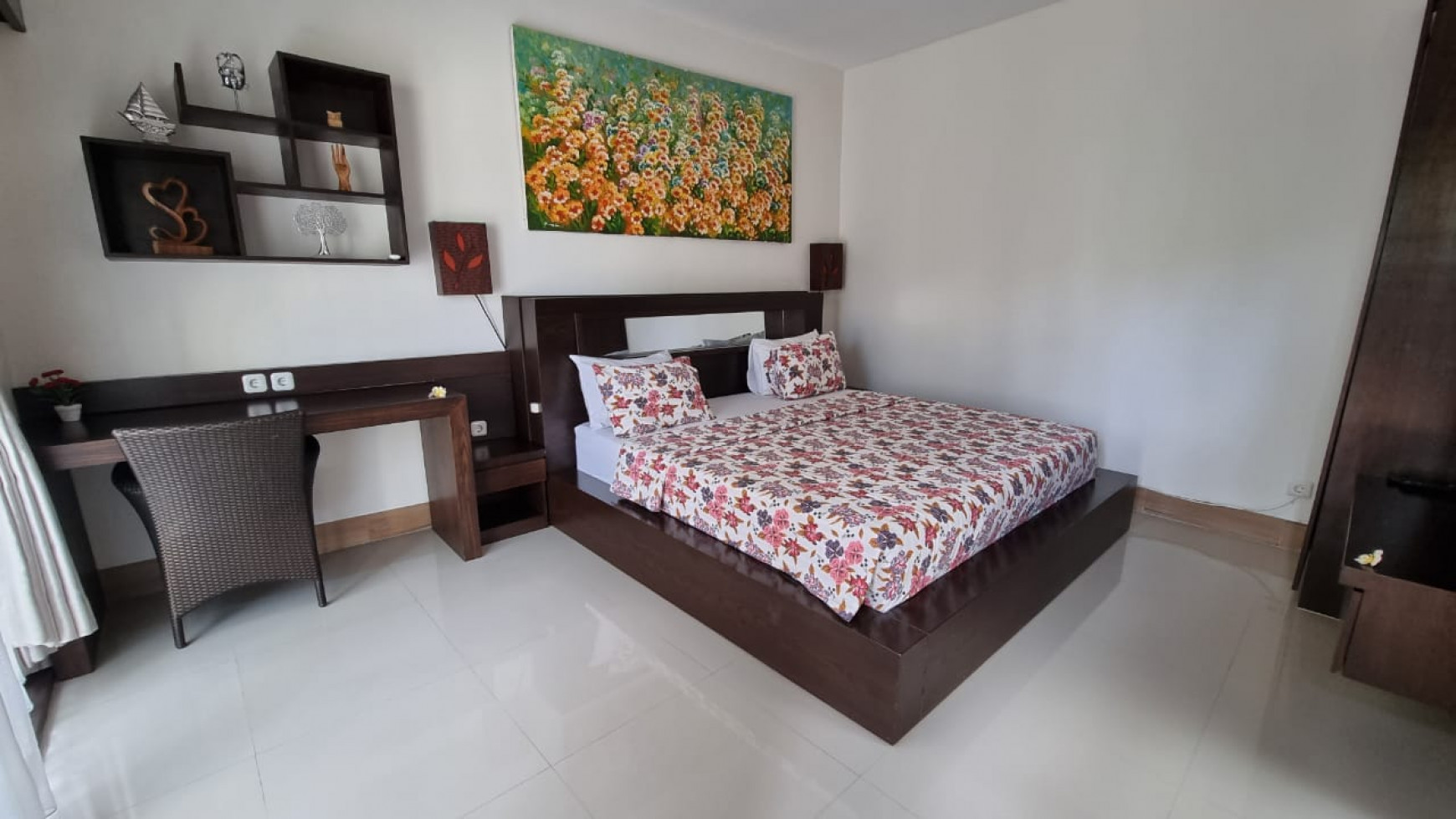 2 Bedrooms Villa For Sale at Lovina Central