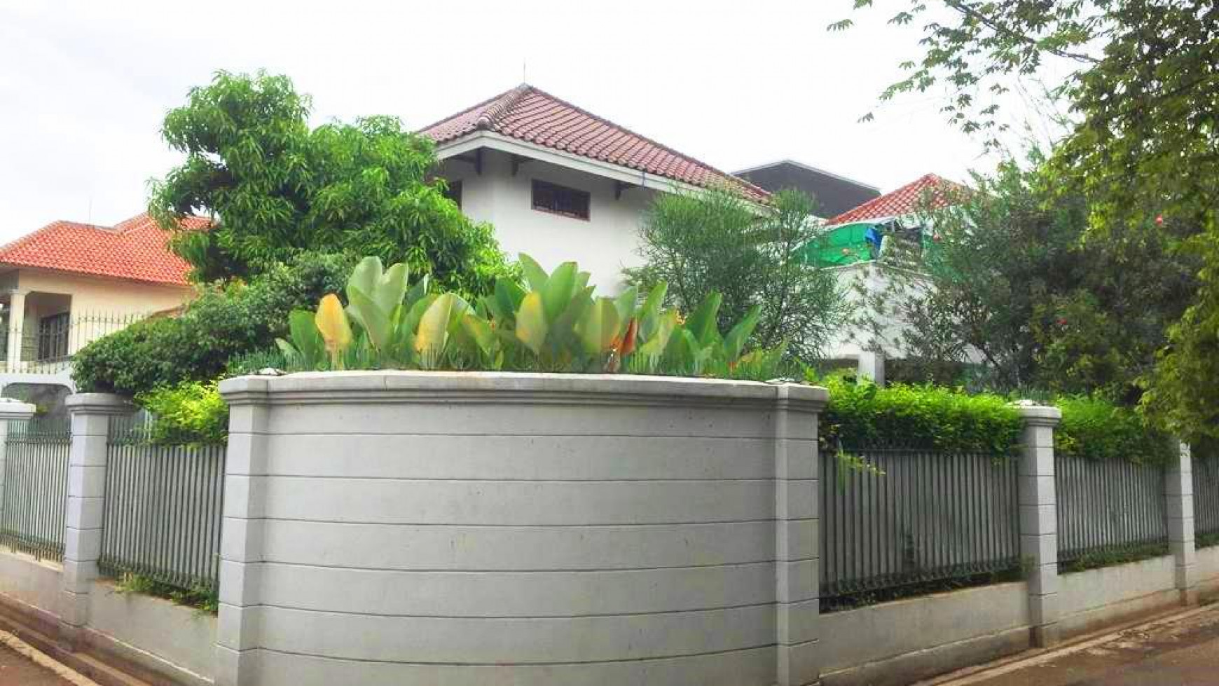 Rumah Kesehatan Bintaro turun harga!! Rumah mewah halaman Luas