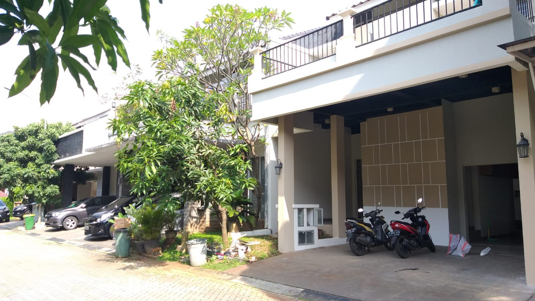 Rumah Bagus Siap Huni Di Cluster Kebayoran Residence Bintaro