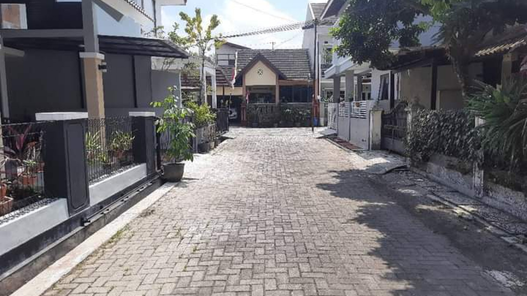 RUMAH 4 KAMAR DI PERUMAHAN GENTAN ASRI DEKAT JL KALIURANG KM 10