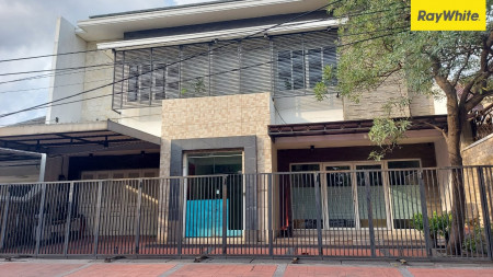 Rumah di Jln Gayungsari Barat, Surabaya Selatan