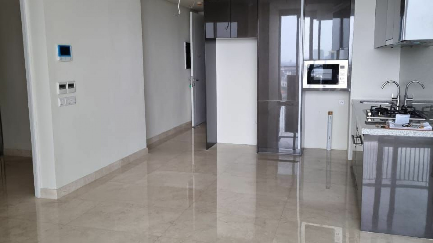 MURAH Apartemen One Galaxy - 2 +1 Bedroom SEMI Furnished Modern - 2 PRIVATE Lift - Akses Galaxy Mall 3