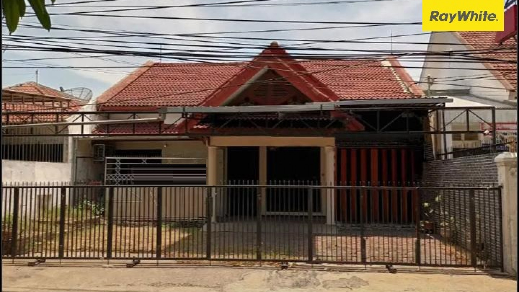 Rumah 2 lantai di Sukomanunggal Jaya, Surabaya