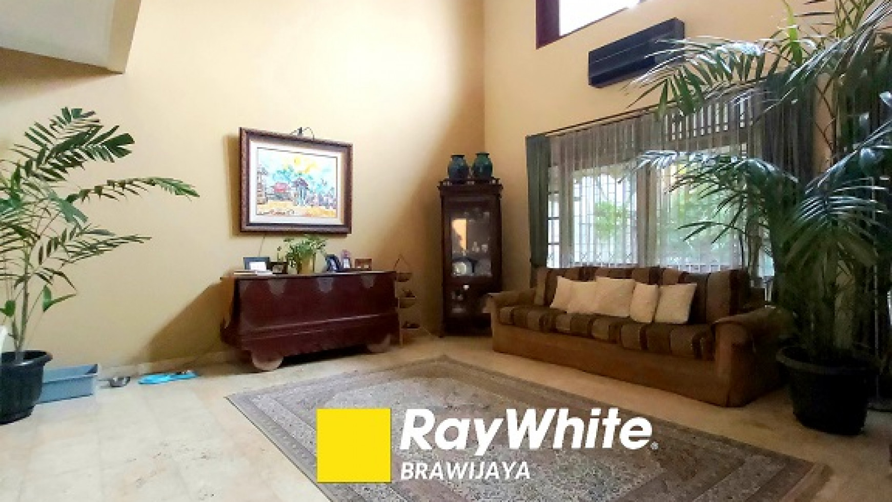 DIJUAL RUMAH DI CIPETE, JAKARTA SELATAN, DALAM KOMPLEKS, DEKAT MRT CIPETE, LINGKUNGAN TENANG