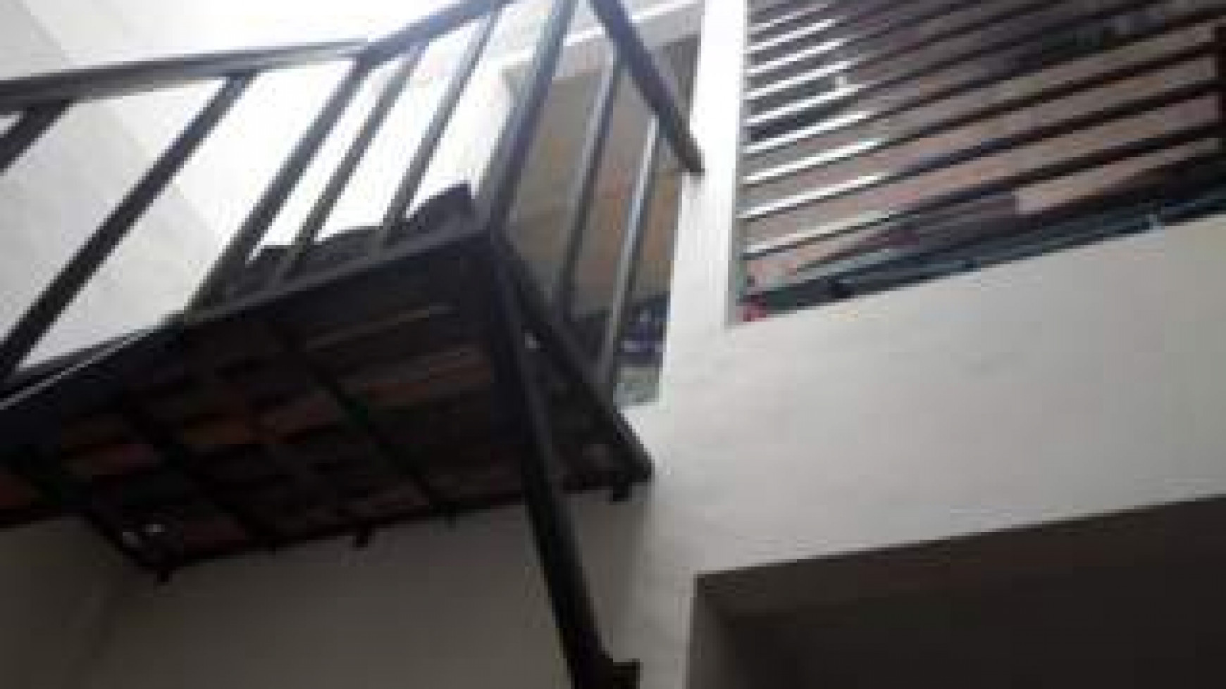 Rumah 2 lantai siap huni Bukit Golf Lavender