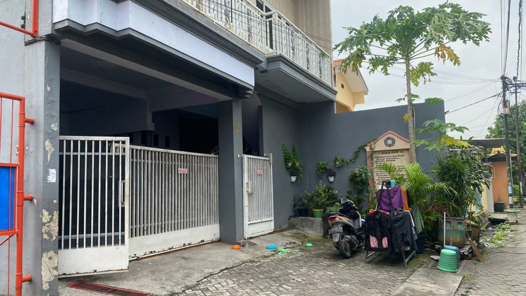 Dijual Rumah Usaha Kos- Kostan Aktif Menanggal - Gayungan - Surabaya dekat Cito - Raya A Yani