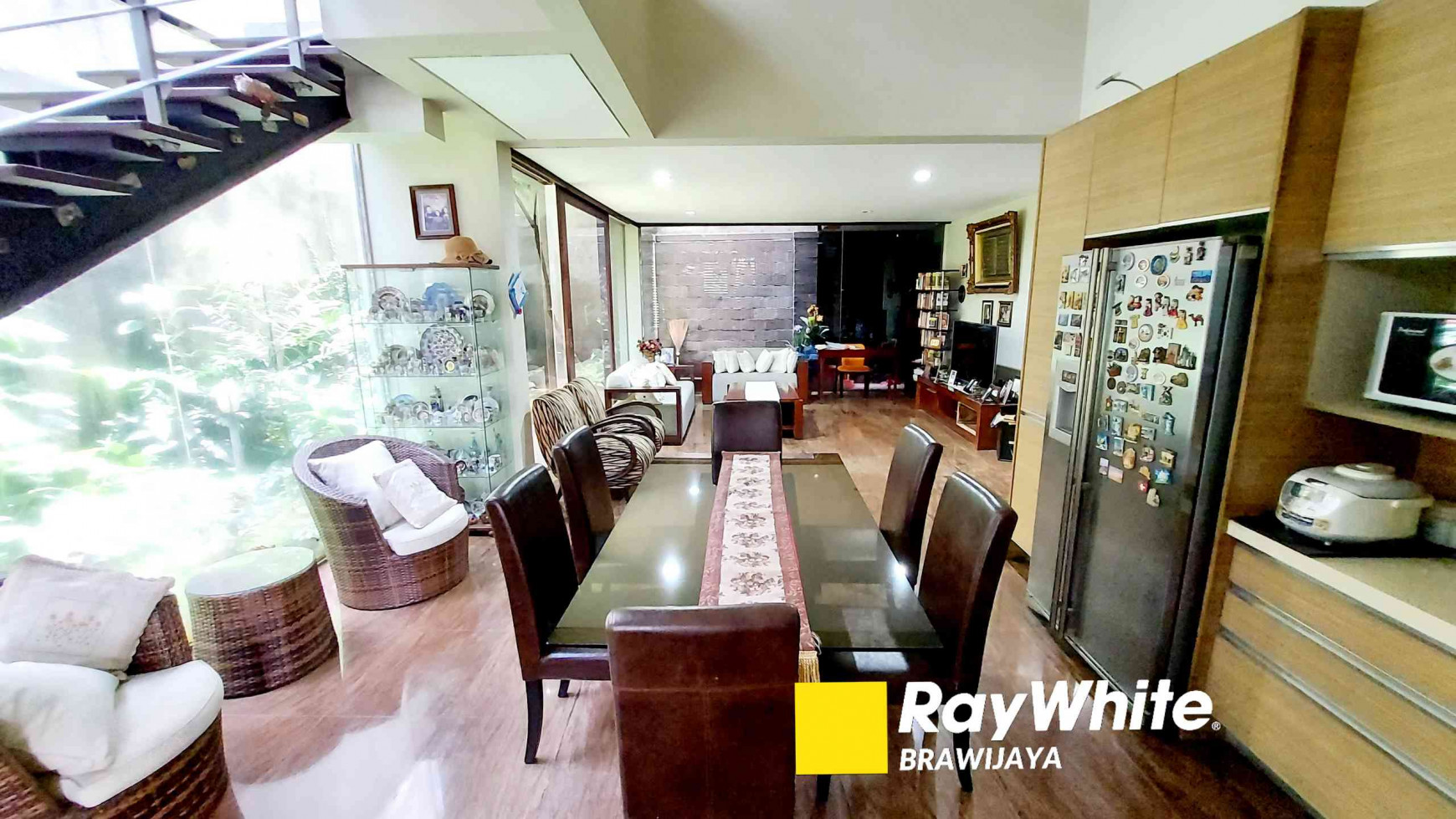 DIJUAL CEPAT TOWNHOUSE DI CIPETE UTARA, KEBAYORAN BARU, DALAM CLUSTER, DEKAT MRT CIPETE
