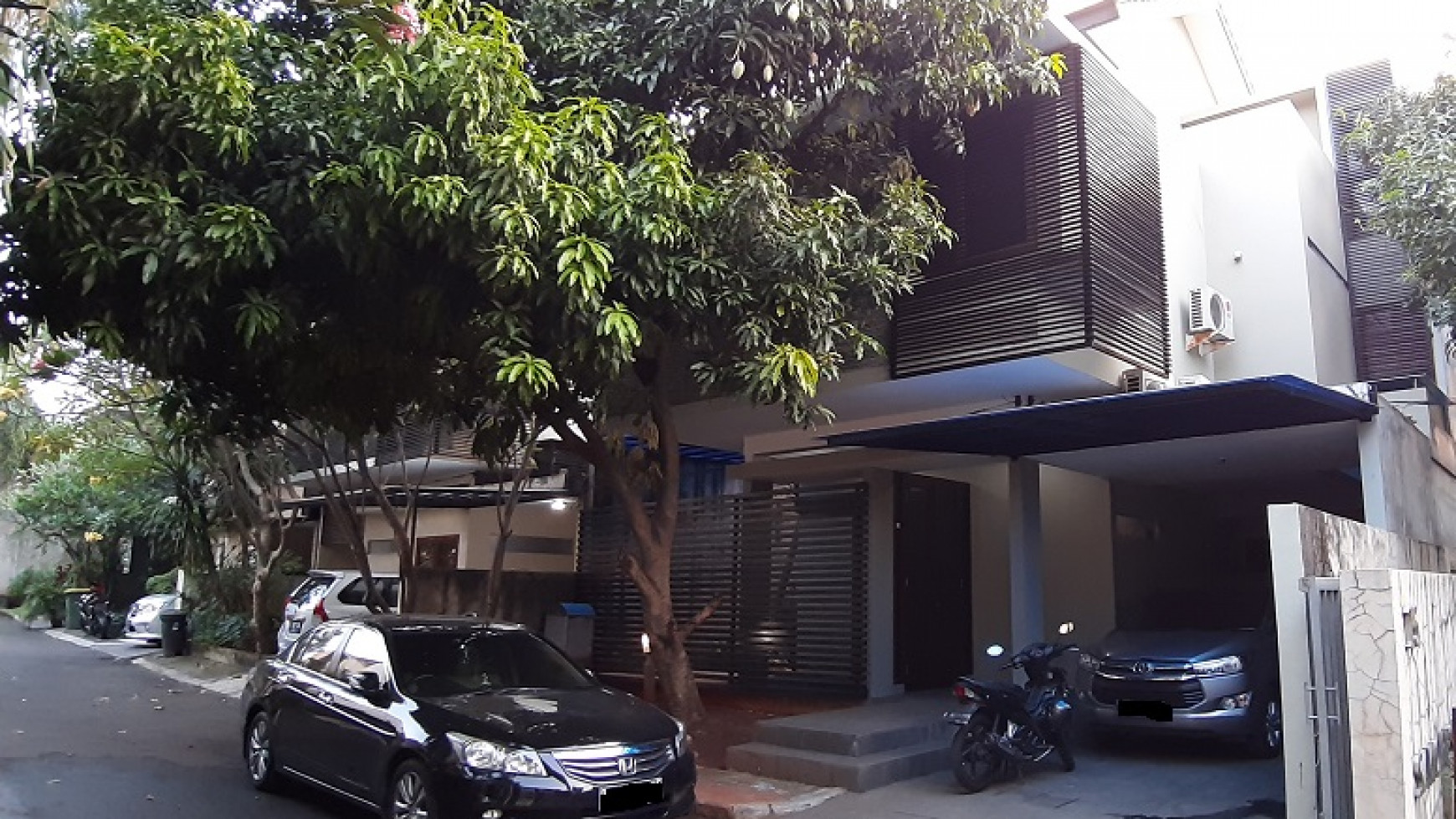 DIJUAL CEPAT TOWNHOUSE DI CIPETE UTARA, KEBAYORAN BARU, DALAM CLUSTER, DEKAT MRT CIPETE