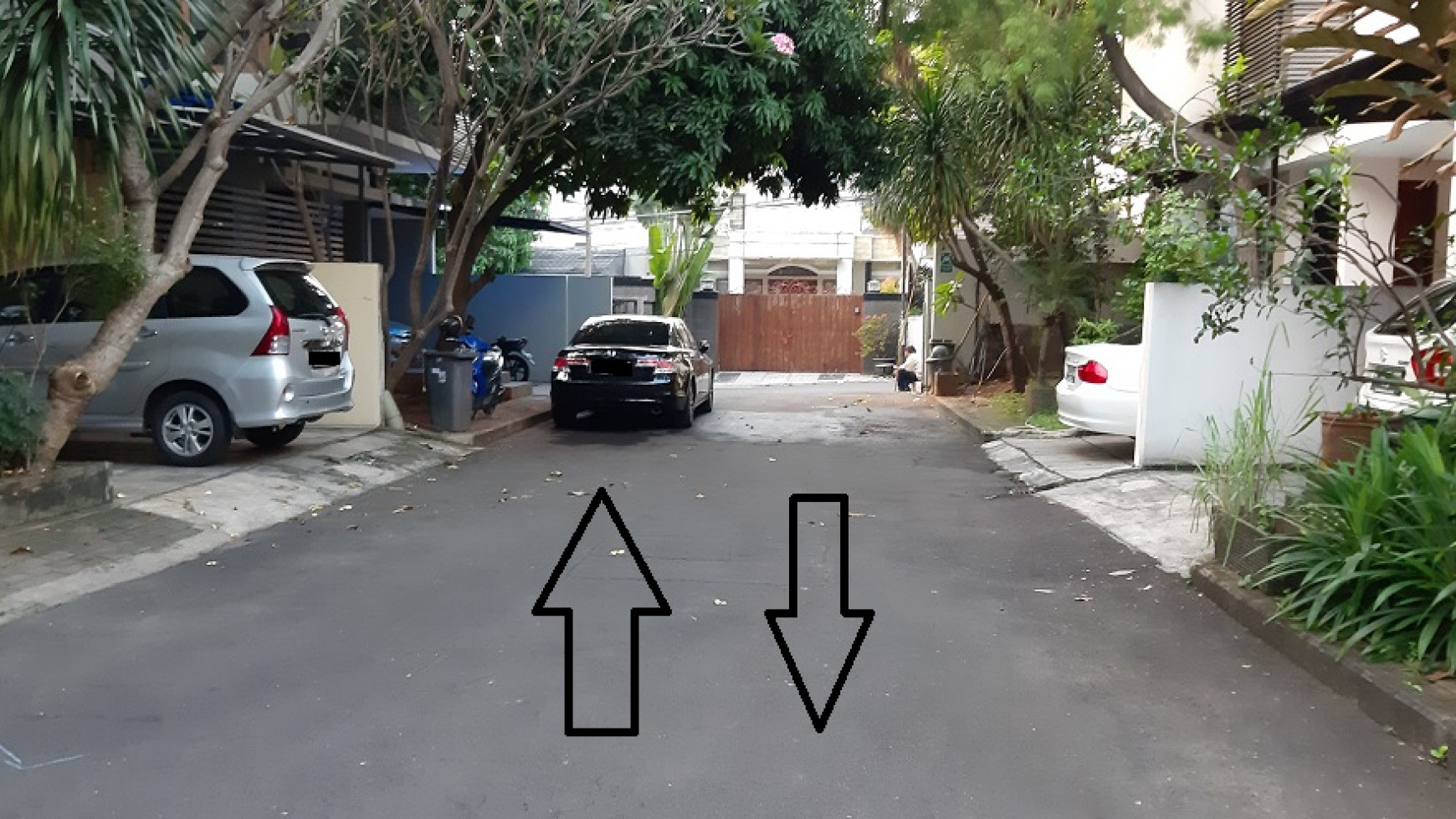 DIJUAL CEPAT TOWNHOUSE DI CIPETE UTARA, KEBAYORAN BARU, DALAM CLUSTER, DEKAT MRT CIPETE