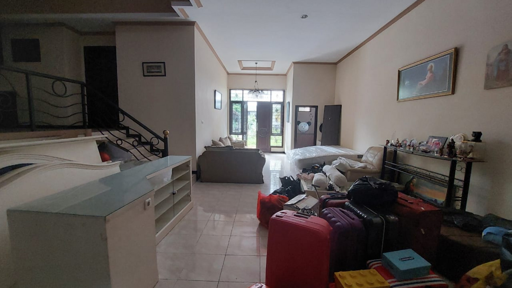 Dijual / Disewakan Rumah Graha Famili FULL FURNISHED